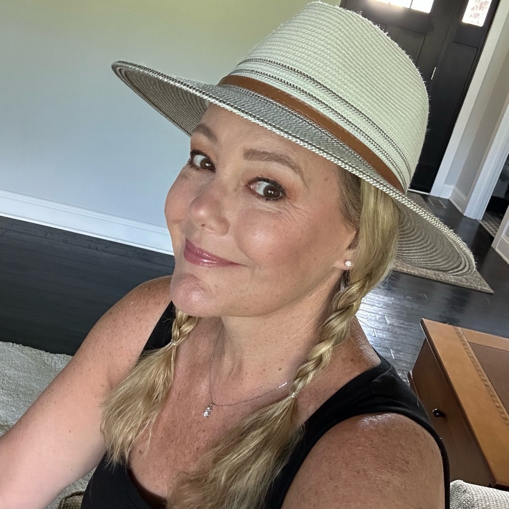 Meet your Posher, Cristyn